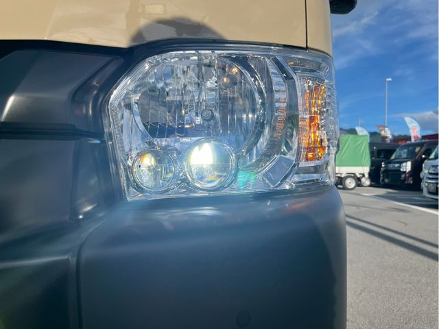 TOYOTA HIACE van 2WD 2025