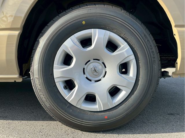 TOYOTA HIACE van 2WD 2025