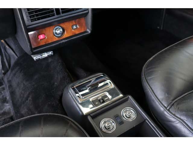 ROLLS-ROYCE ROLLS-ROYCE open 1984