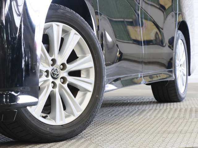 TOYOTA VELLFIRE 2016