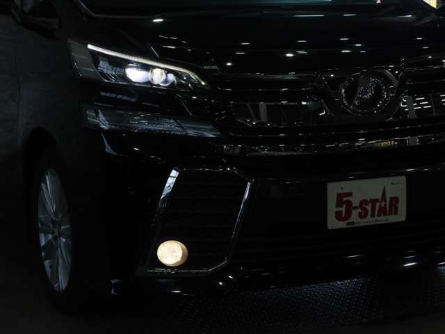 TOYOTA VELLFIRE 2016