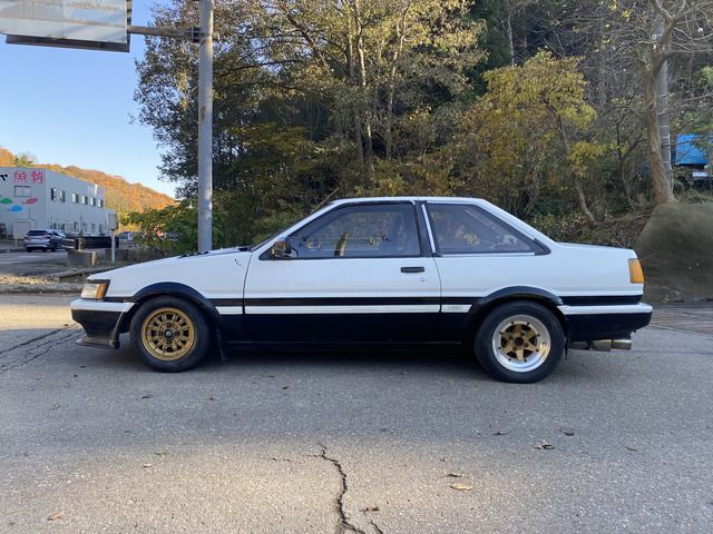TOYOTA COROLLA LEVIN 1984