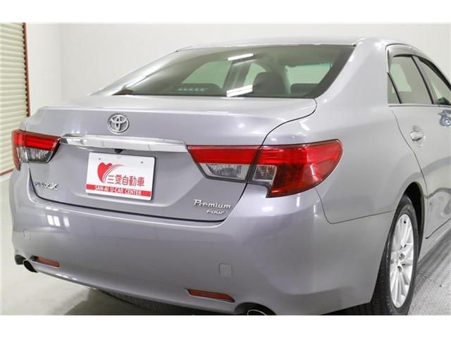 TOYOTA MARK X 2016
