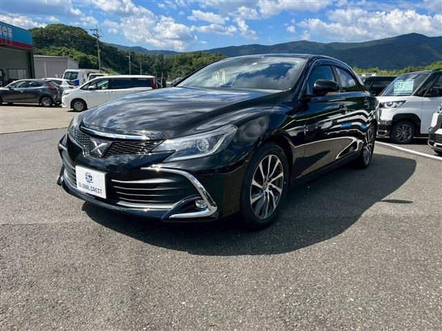 TOYOTA MARK X 2018
