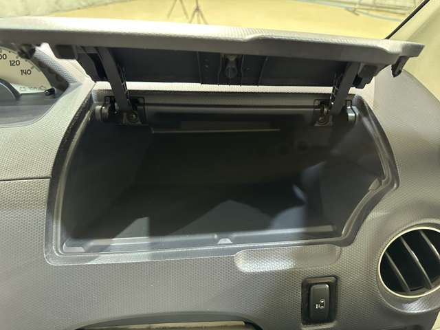 MITSUBISHI eK WAGON 2006