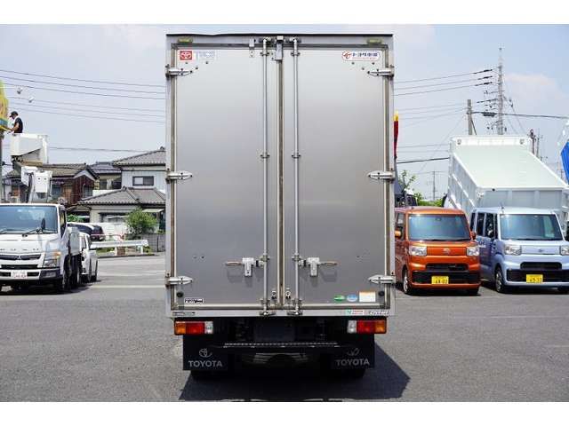 TOYOTA DYNA 2019