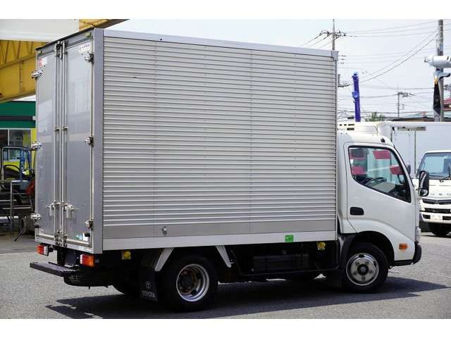 TOYOTA DYNA 2019