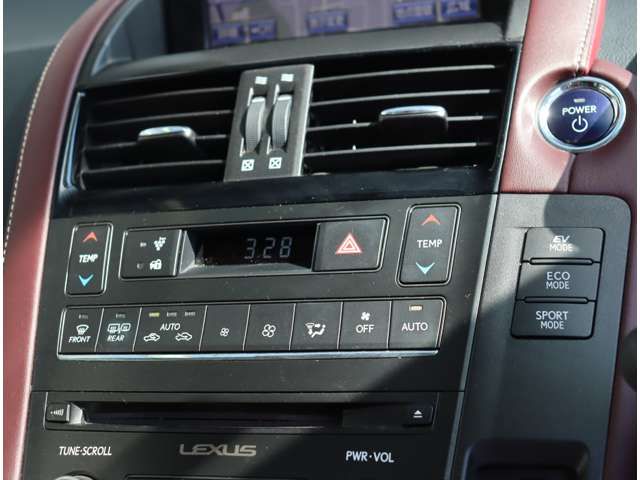 TOYOTA LEXUS HS250h 2015