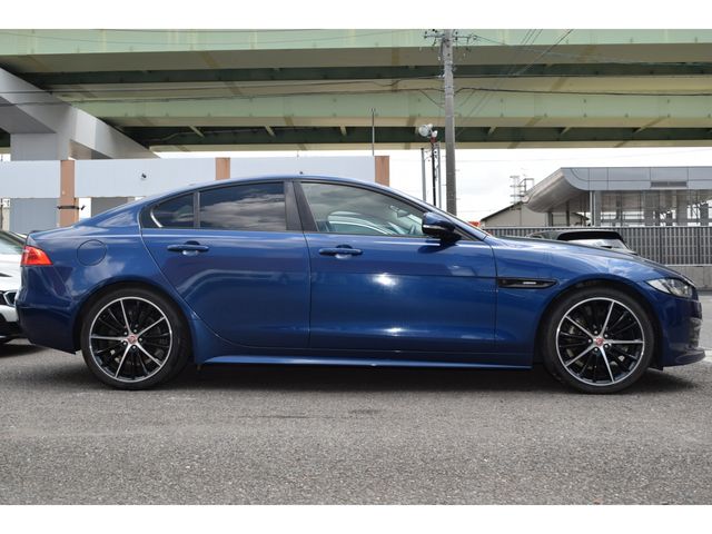 JAGUAR JAGUAR XEseries 2016