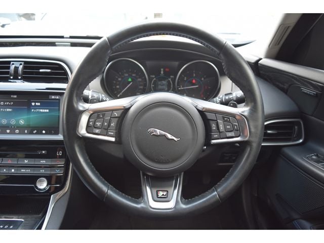 JAGUAR JAGUAR XEseries 2016