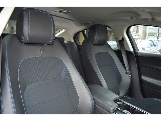 JAGUAR JAGUAR XEseries 2016