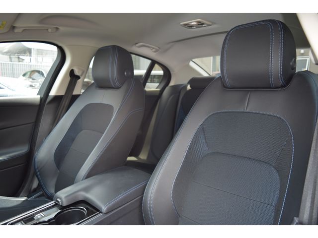 JAGUAR JAGUAR XEseries 2016