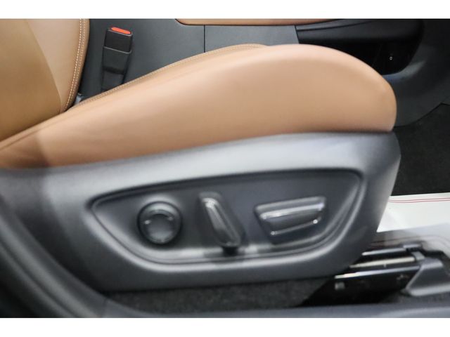 TOYOTA LEXUS LBX 2024