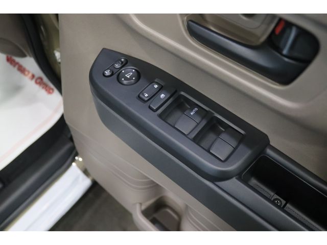 HONDA N BOX JOY 2025