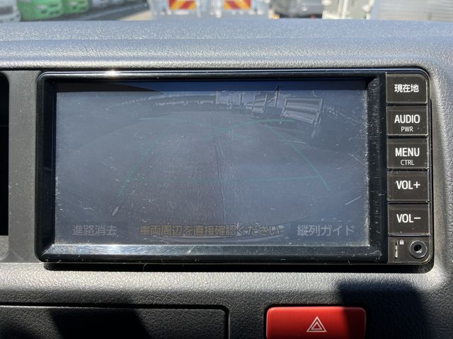 TOYOTA HIACE COMMUTER 2019