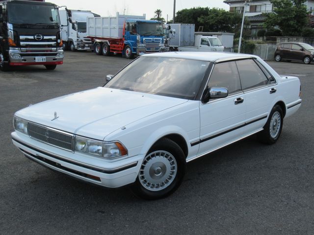 NISSAN CEDRIC sedan 1989