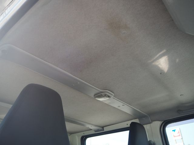 MITSUBISHI CANTER 2011