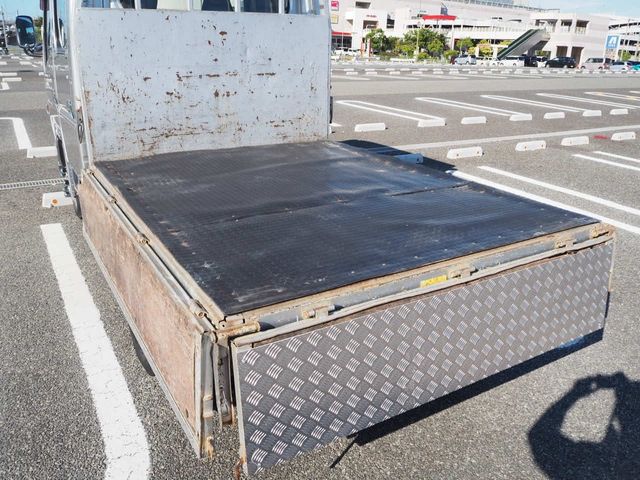 MITSUBISHI CANTER 2011