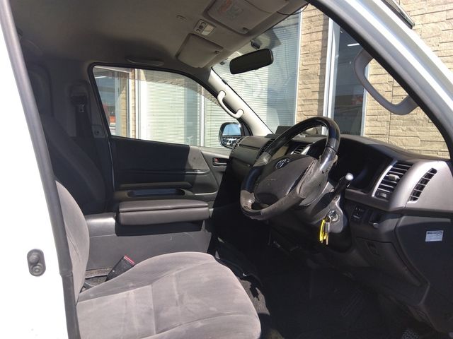 TOYOTA HIACE van 2WD 2011