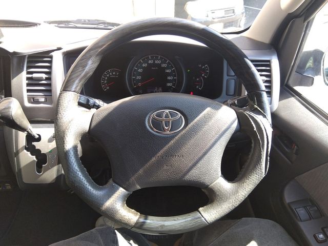 TOYOTA HIACE van 2WD 2011