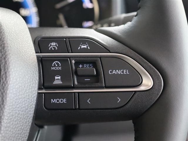 TOYOTA NOAH HYBRID 2024