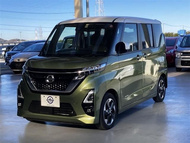 NISSAN ROOX 2022