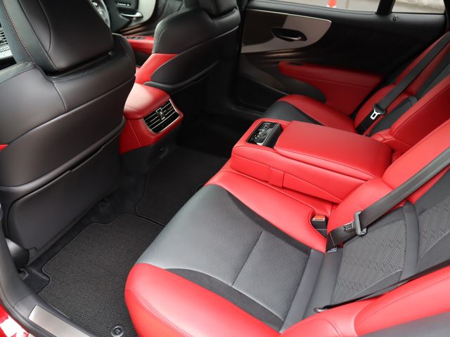 TOYOTA LEXUS LS500h 4WD 2021