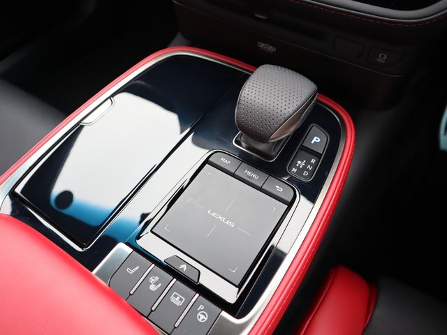 TOYOTA LEXUS LS500h 4WD 2021