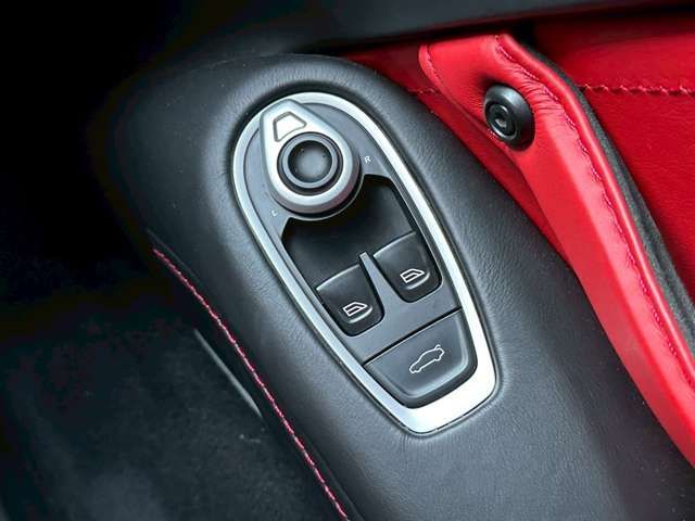 ASTON MARTIN ASTON MARTIN 2019