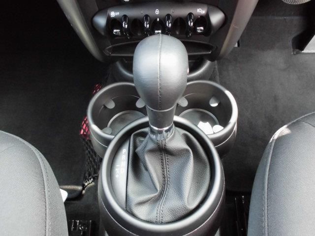 BMW BMW MINI COOPER CROSSOVER 2013