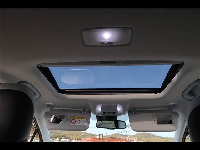 TOYOTA PRIUS 4WD 2020