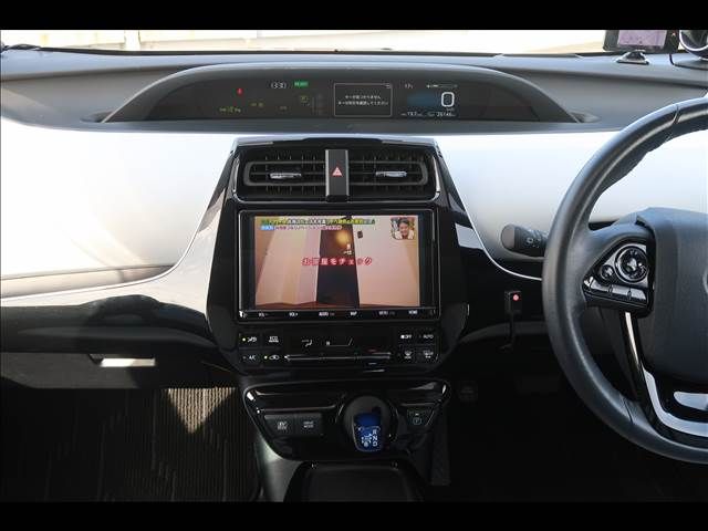 TOYOTA PRIUS 4WD 2020