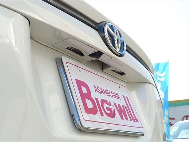 TOYOTA HARRIER HYBRID 2015