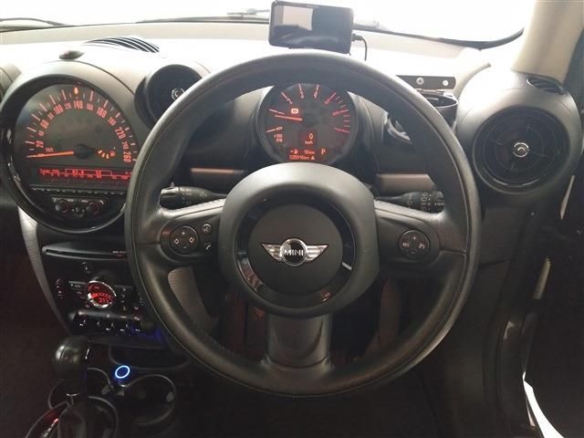 BMW BMW MINI COOPER D CROSSOVER 2016