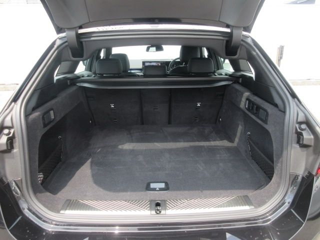 BMW BMW 5series TOURING 2024