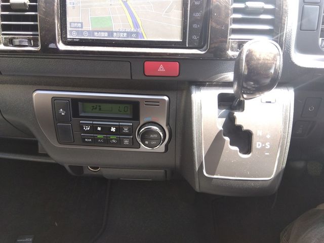 TOYOTA REGIUSACE van 4WD 2019