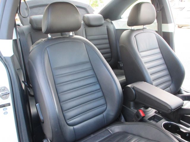 VOLKSWAGEN VOLKSWAGEN The BEETLE 2015