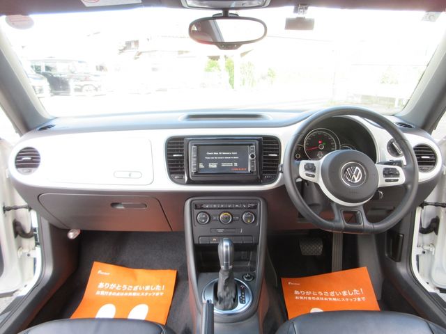 VOLKSWAGEN VOLKSWAGEN The BEETLE 2015