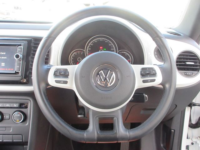 VOLKSWAGEN VOLKSWAGEN The BEETLE 2015