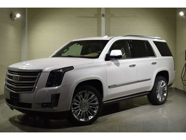 CADILLAC CADILLAC ESCALADE 2018