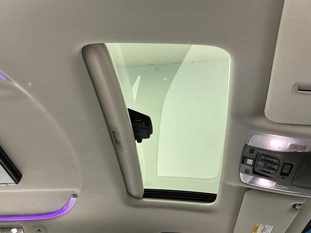 TOYOTA VELLFIRE 2018