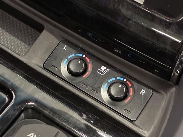 TOYOTA VELLFIRE 2018