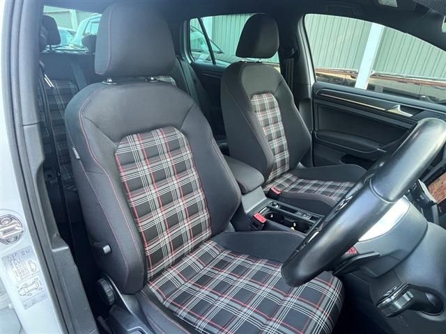 VOLKSWAGEN VOLKSWAGEN GOLF GTI 2018