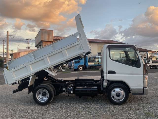 MITSUBISHI CANTER 2016