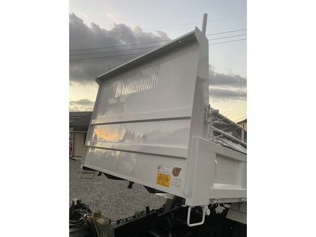 MITSUBISHI CANTER 2017