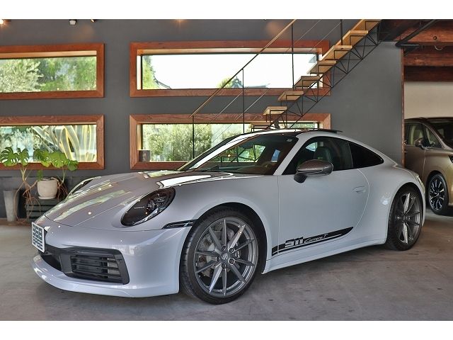 PORSCHE PORSCHE 911 2024