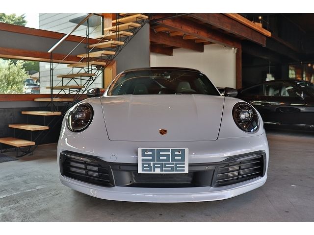 PORSCHE PORSCHE 911 2024