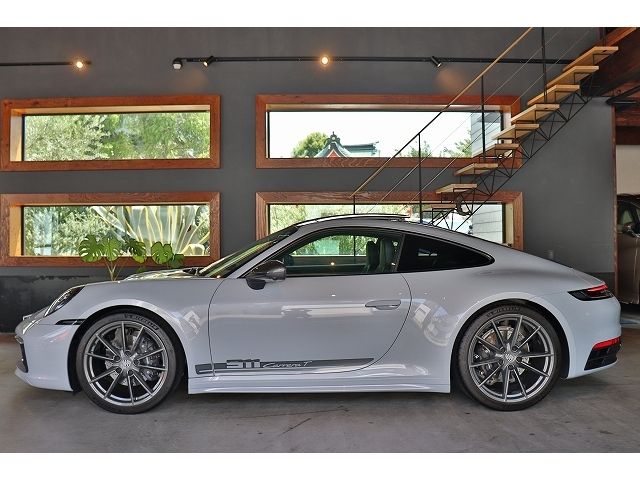 PORSCHE PORSCHE 911 2024