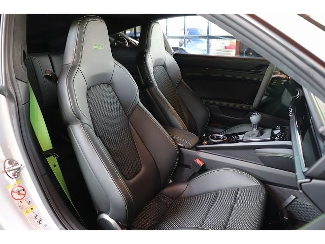 PORSCHE PORSCHE 911 2024