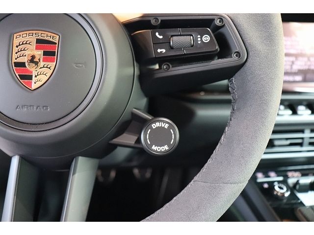 PORSCHE PORSCHE 911 2024